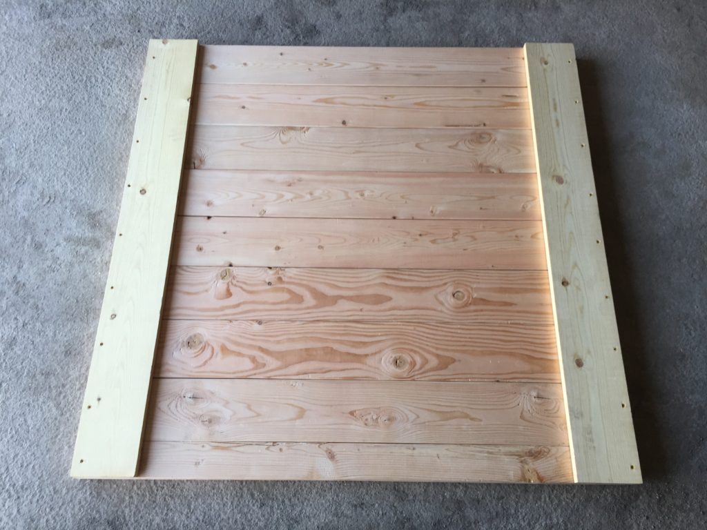 How to build a DIY stall door